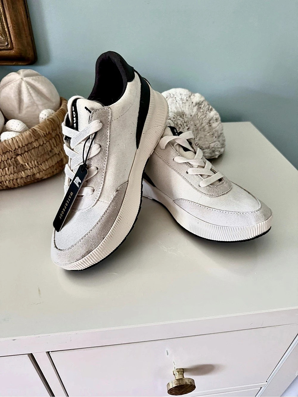 Sorel Kinetic Impact Lace Waterproof Sneaker White & Black US 7.5